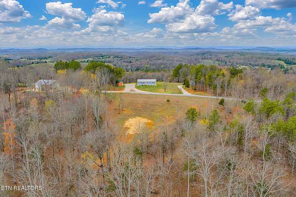 200 Acres of Recreational Land with Home for Sale in Philadelphia, Tennessee