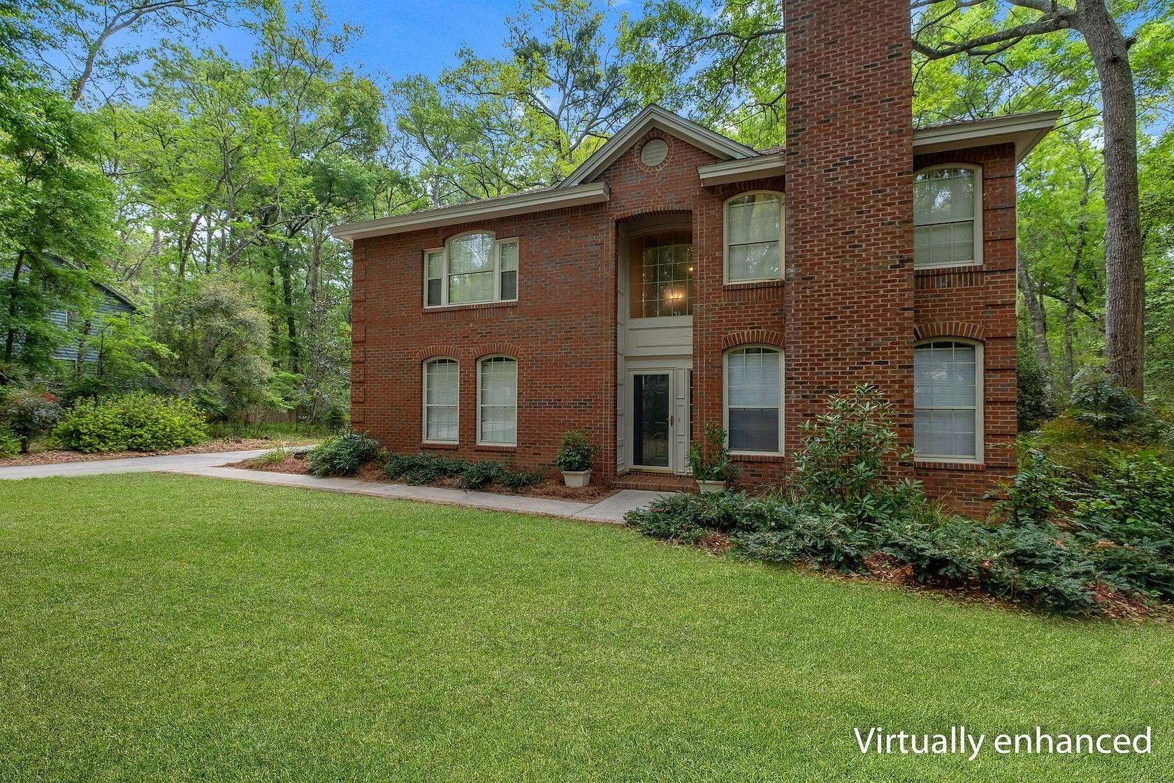 2.5 Acres of Land with Home for Sale in Tallahassee, Florida