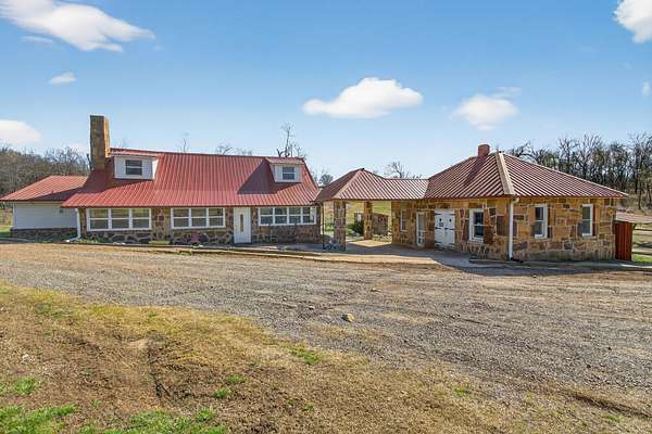 27 Acres of Agricultural Land with Home for Sale in Claremore, Oklahoma
