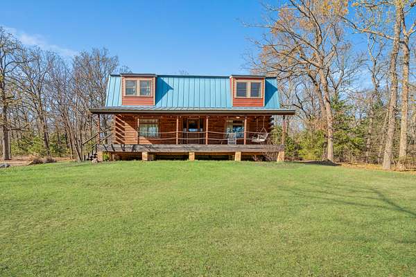 20 Acres of Land with Home for Sale in Blossom, Texas