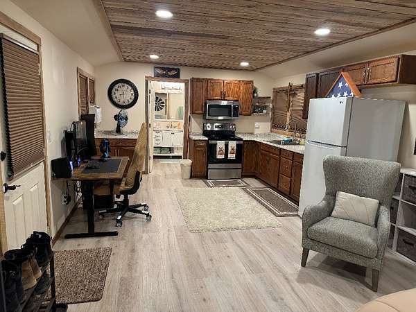 3.64 Acres of Land with Home for Sale in Bethpage, Tennessee