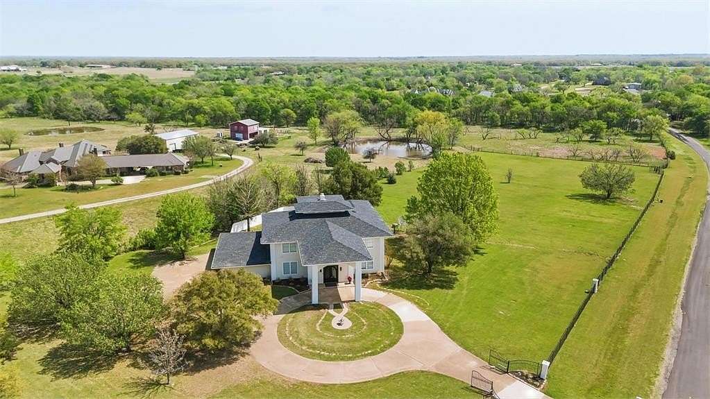 4 Acres of Land with Home for Sale in Royse City, Texas