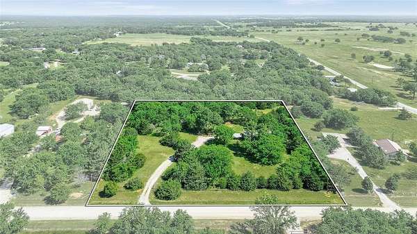 2.6 Acres of Land with Home for Sale in Whitesboro, Texas