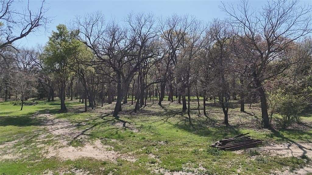 2 Acres of Residential Land for Sale in Weatherford, Texas