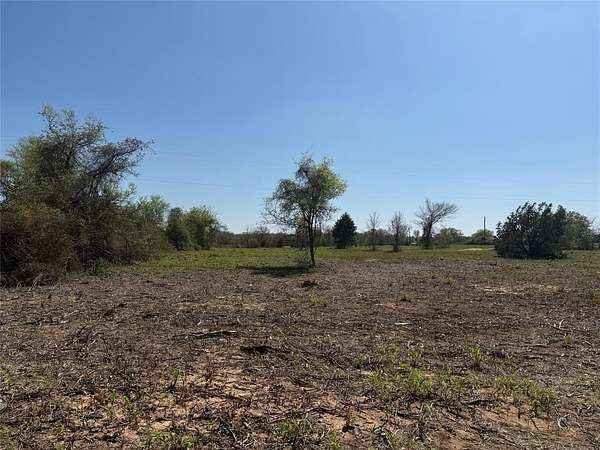 2 Acres of Residential Land for Sale in Poolville, Texas