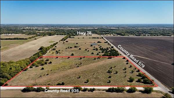 11 Acres of Mixed-Use Land for Sale in Blue Ridge, Texas