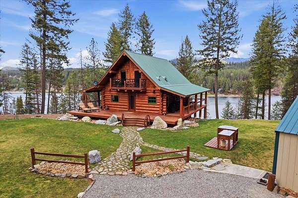 4 Acres of Land with Home for Sale in Newport, Washington