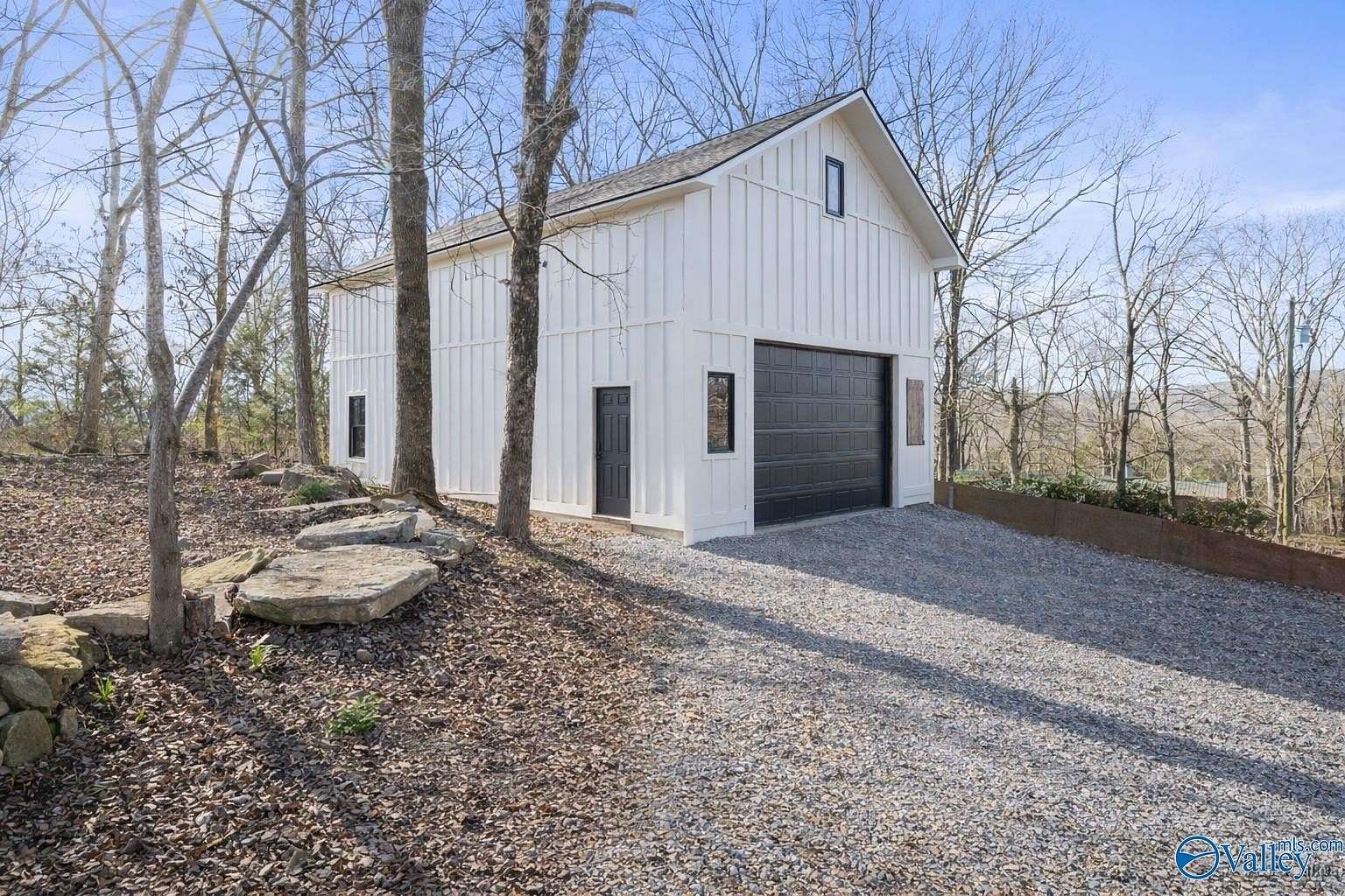 3 Acres of Land with Home for Sale in Guntersville, Alabama