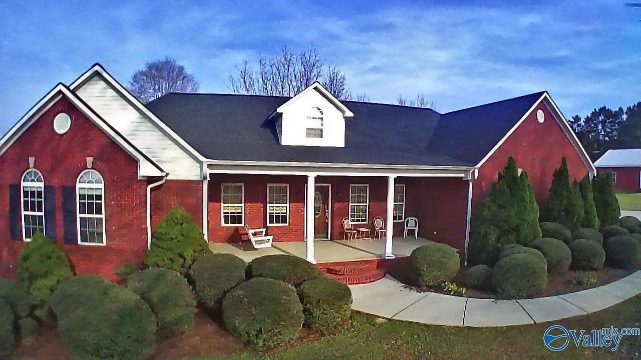 42 Acres of Land with Home for Sale in Blountsville, Alabama