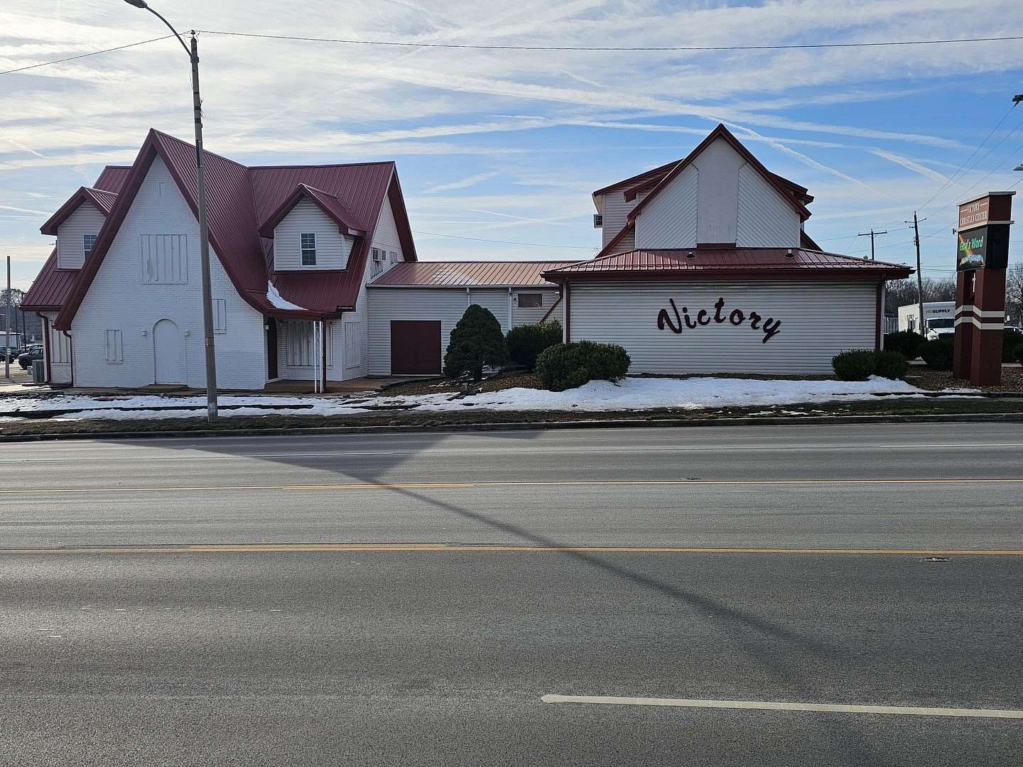 1.58 Acres of Mixed-Use Land for Sale in Mount Vernon, Illinois