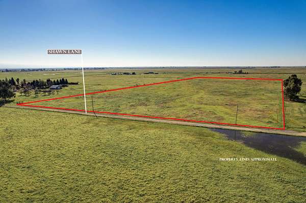 20 Acres of Land for Sale in Red Bluff, California