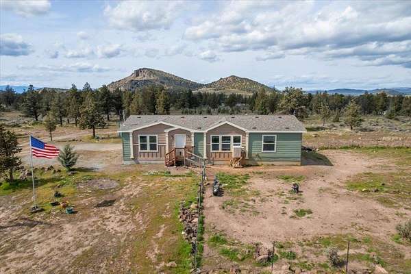 20 Acres of Recreational Land with Home for Sale in Montague, California