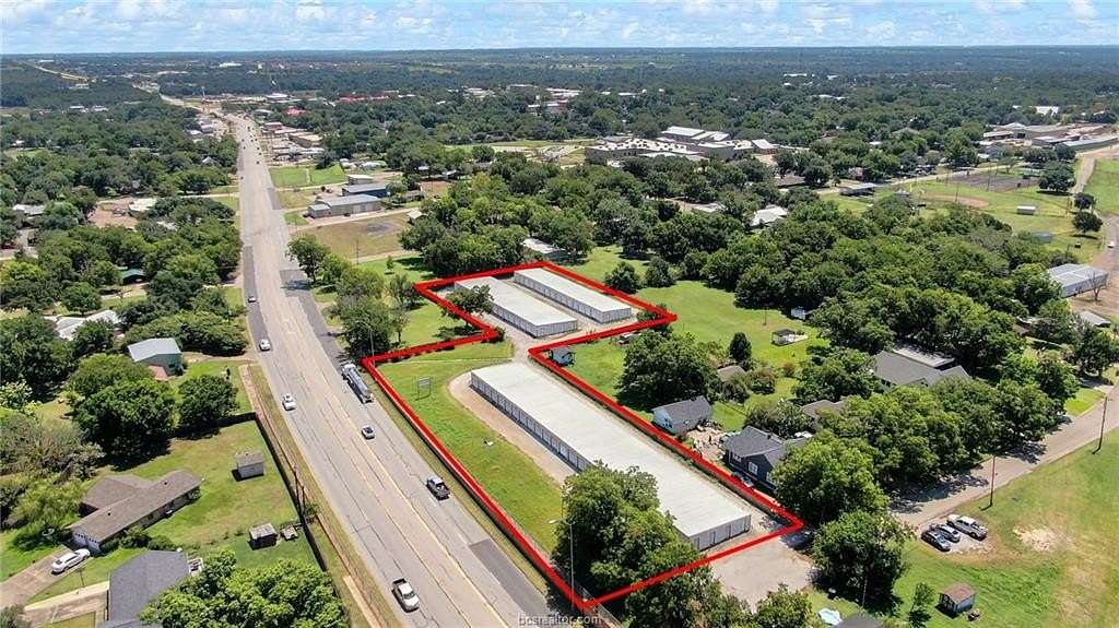 1.54 Acres of Improved Commercial Land for Sale in Caldwell, Texas
