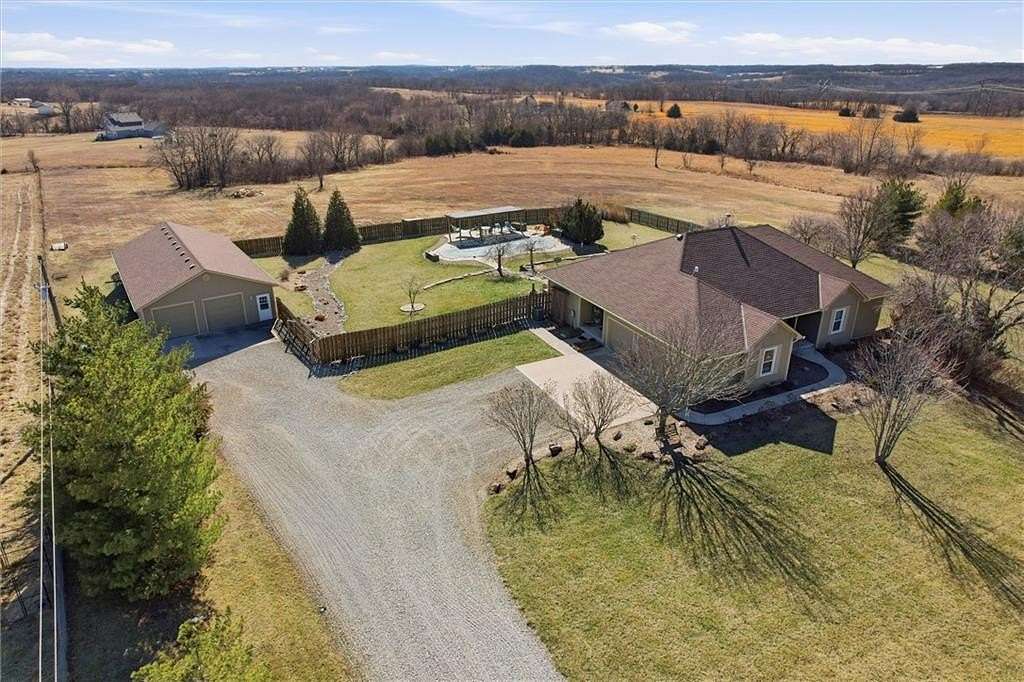 10 Acres of Land with Home for Sale in Tonganoxie, Kansas