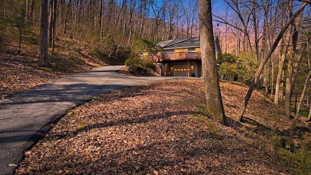 4 Acres of Land with Home for Sale in Blairsville, Georgia