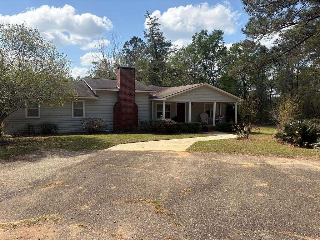 7 Acres of Land with Home for Sale in Clayton, Alabama