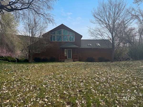 3 Acres of Land with Home for Sale in Buhl, Idaho