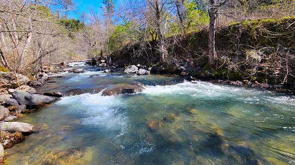 13.2 Acres of Land for Sale in Oak Run, California