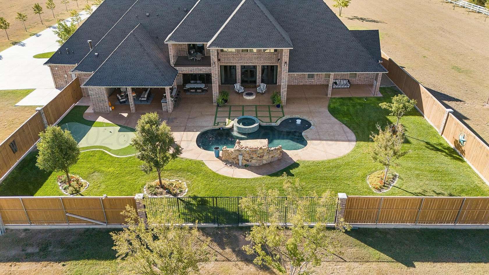 6 Acres of Land with Home for Sale in Hereford, Texas