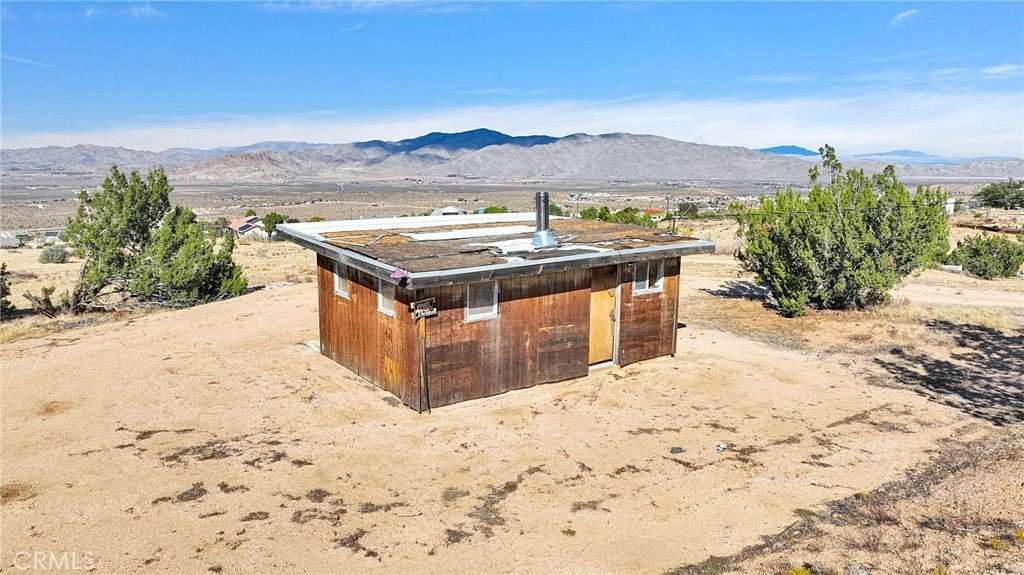 5 Acres of Land for Sale in Apple Valley, California