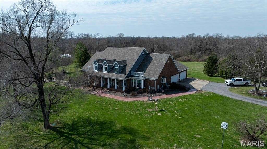 10 Acres of Land with Home for Sale in Edwardsville, Illinois