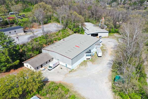 3.23 Acres of Improved Mixed-Use Land for Sale in Morristown, Tennessee