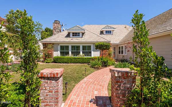 1.53 Acres of Land with Home for Sale in Beverly Hills, California