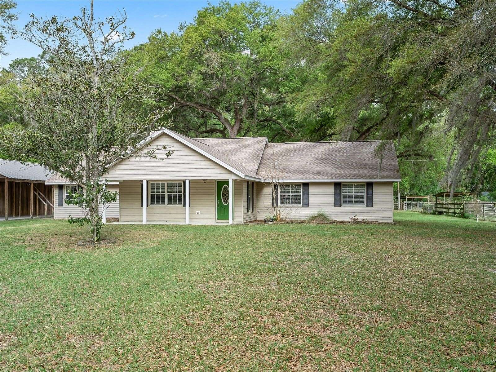 6.8 Acres of Land with Home for Sale in Bushnell, Florida