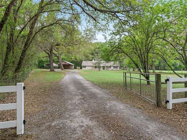 6.8 Acres of Land with Home for Sale in Bushnell, Florida