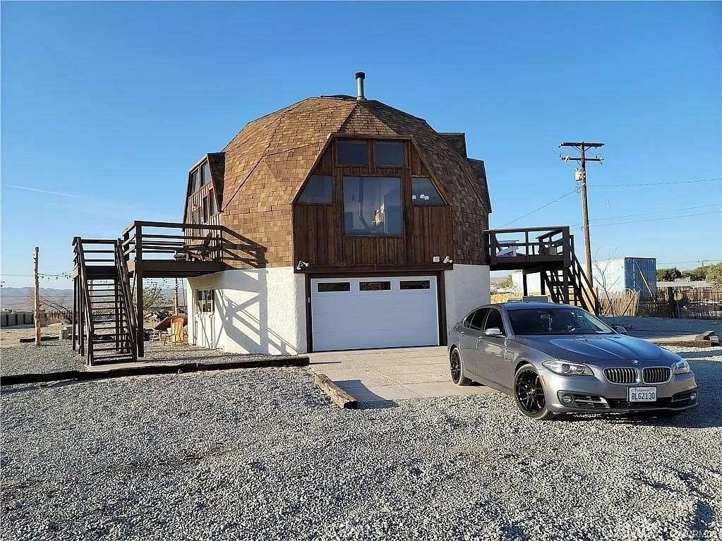 4.27 Acres of Land with Home for Sale in Barstow, California