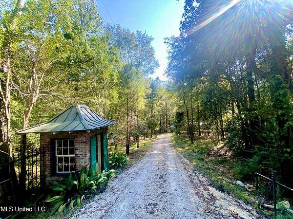 33 Acres of Recreational & Residential Land for Sale in Hazlehurst, Mississippi