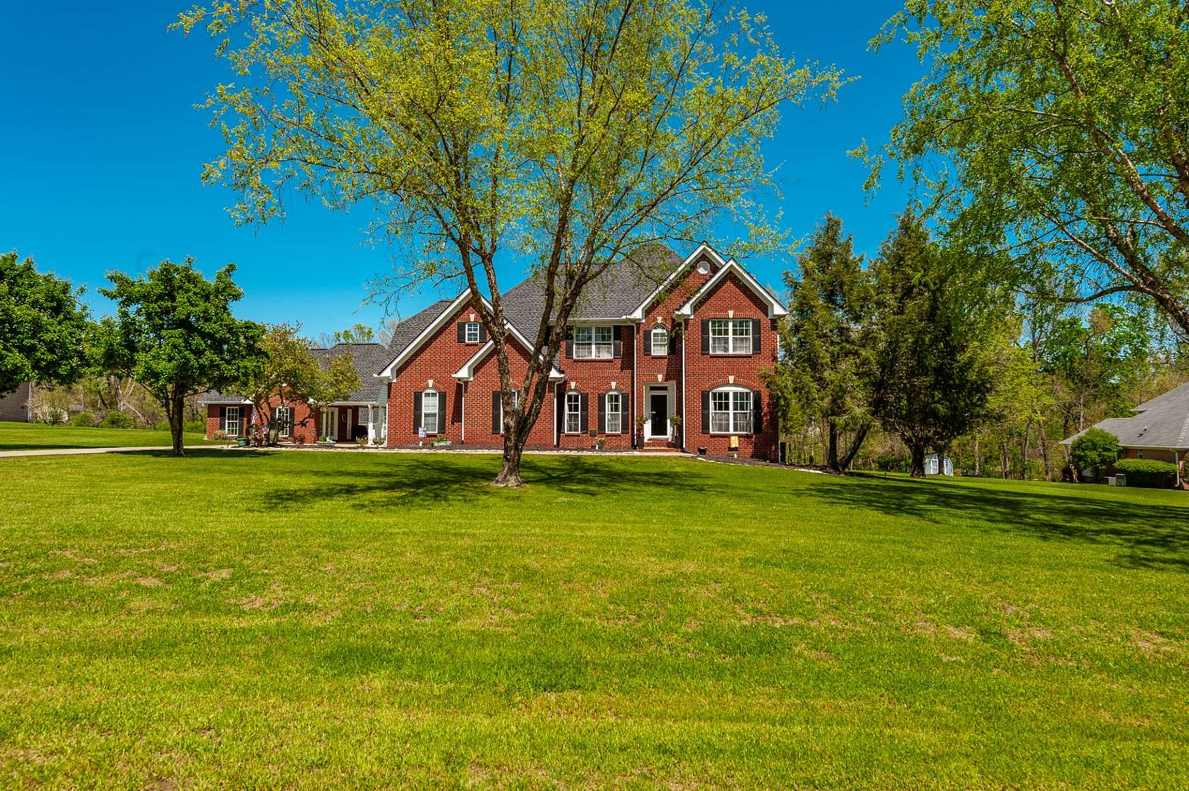 2 Acres of Land with Home for Sale in Gallatin, Tennessee