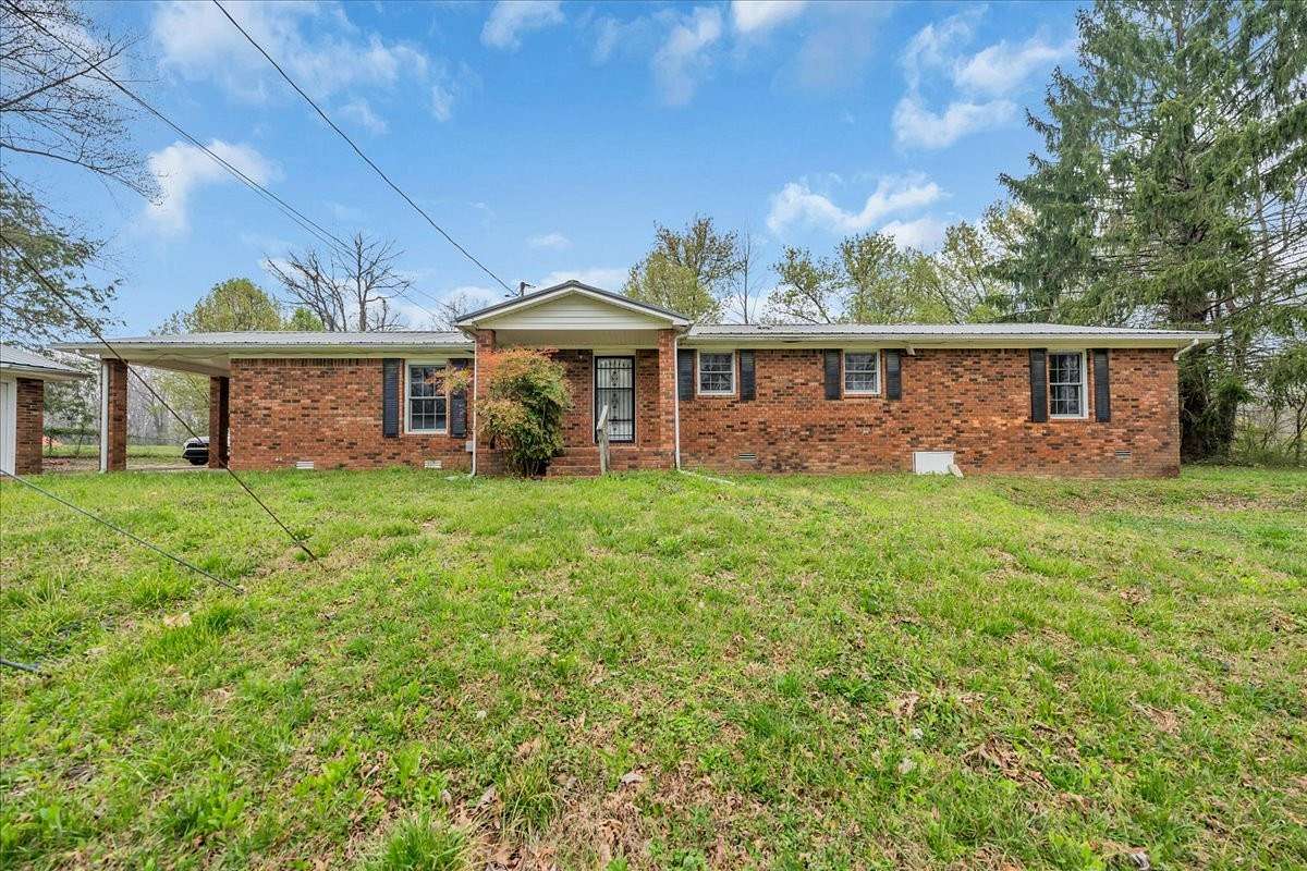 2 Acres of Land with Home for Sale in Coalmont, Tennessee