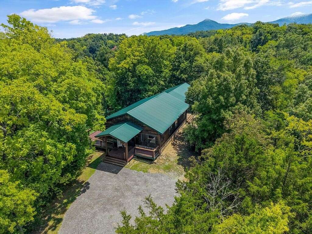 5.23 Acres of Land with Home for Sale in Dandridge, Tennessee