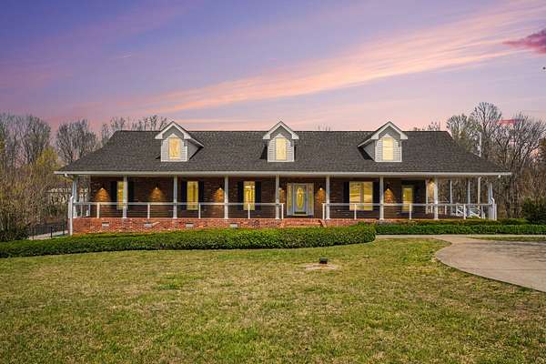 7.9 Acres of Land with Home for Sale in Greenbrier, Tennessee