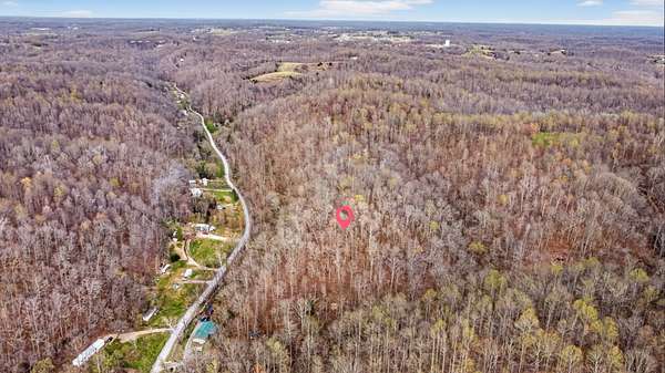 18.1 Acres of Land for Sale in Westmoreland, Tennessee
