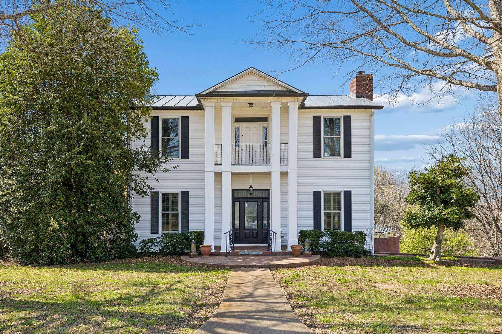 3.56 Acres of Land with Home for Sale in Columbia, Tennessee