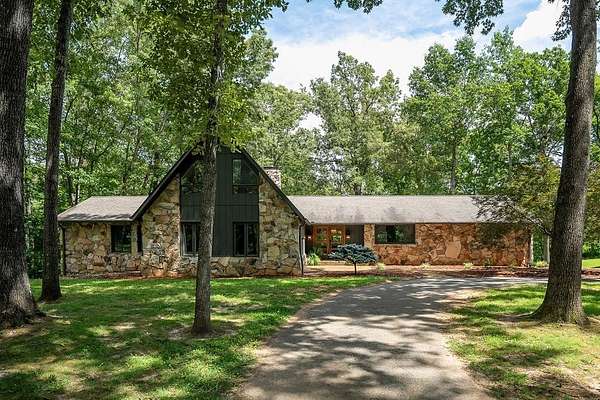 3.58 Acres of Land with Home for Sale in Cookeville, Tennessee