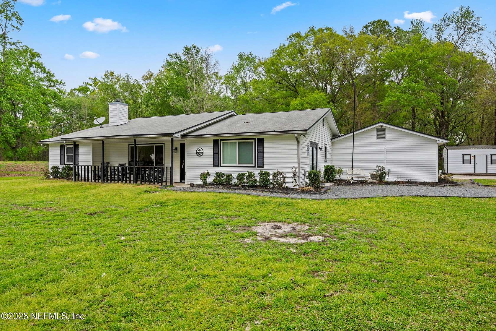 7.33 Acres of Land with Home for Sale in Middleburg, Florida