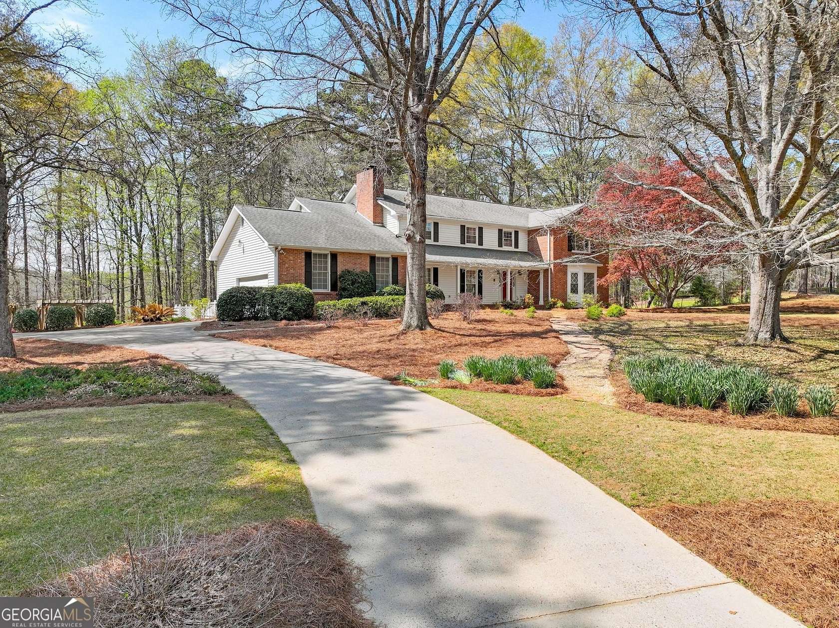 1.63 Acres of Land with Home for Sale in Fayetteville, Georgia