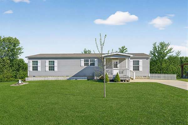 12.4 Acres of Land with Home for Sale in Celina, Tennessee
