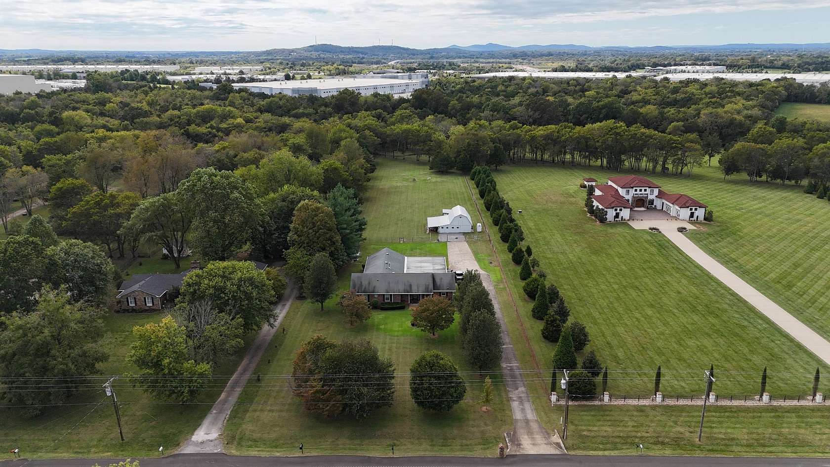 2.8 Acres of Land with Home for Auction in Murfreesboro, Tennessee