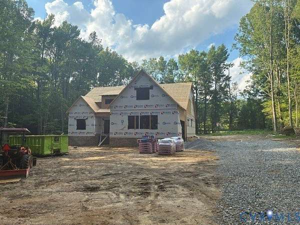 5.18 Acres of Land with Home for Sale in Mechanicsville, Virginia