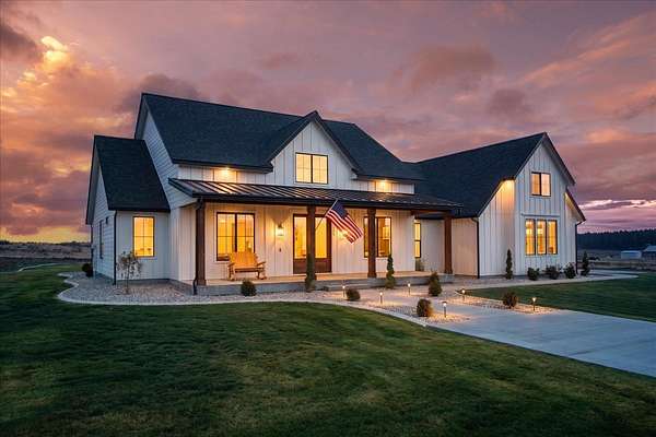 5 Acres of Improved Mixed-Use Land for Sale in Medical Lake, Washington