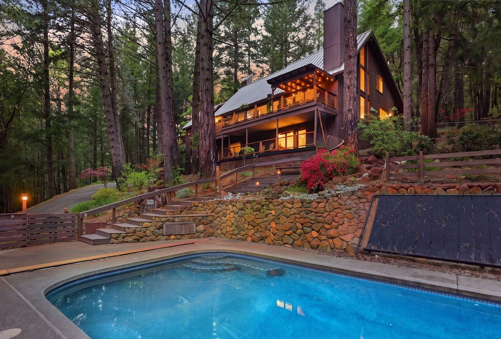 5 Acres of Land with Home for Sale in Wilderville, Oregon