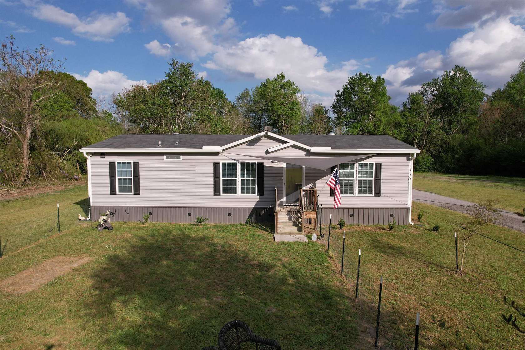 2.52 Acres of Land with Home for Sale in Andrews, South Carolina