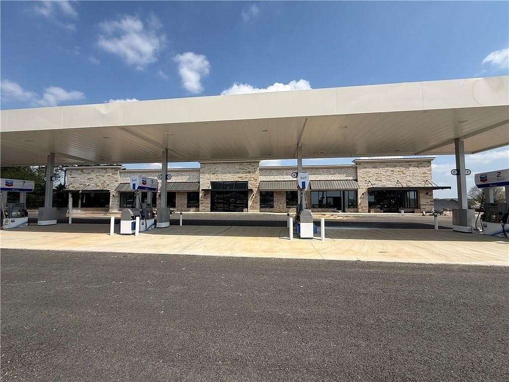 2 Acres of Commercial Land for Lease in Suwanee, Georgia