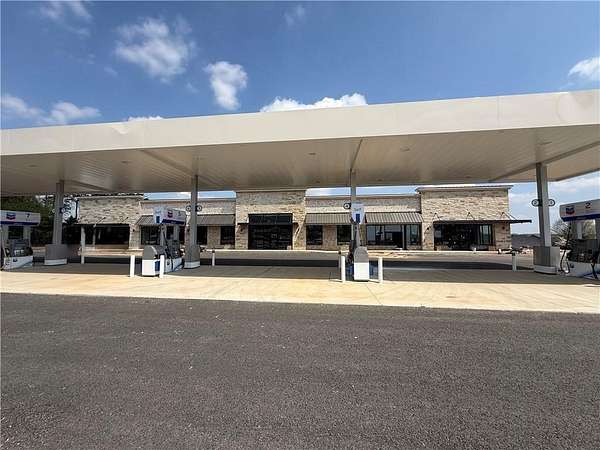 2 Acres of Commercial Land for Lease in Suwanee, Georgia