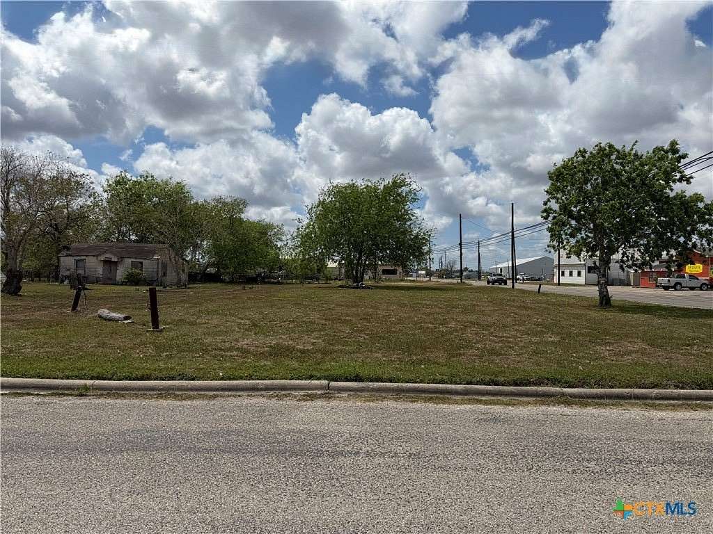 0.27 Acres of Mixed-Use Land for Sale in Port Lavaca, Texas
