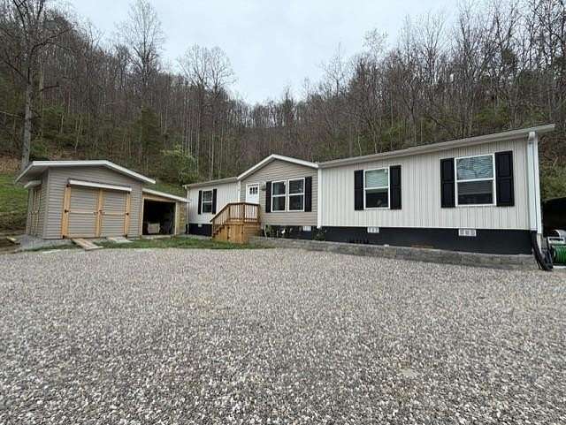 30 Acres of Land with Home for Sale in Martin, Kentucky